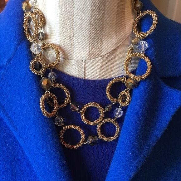 GORGEOUS GOLDEN Circle Necklace! - Picture 3 of 14